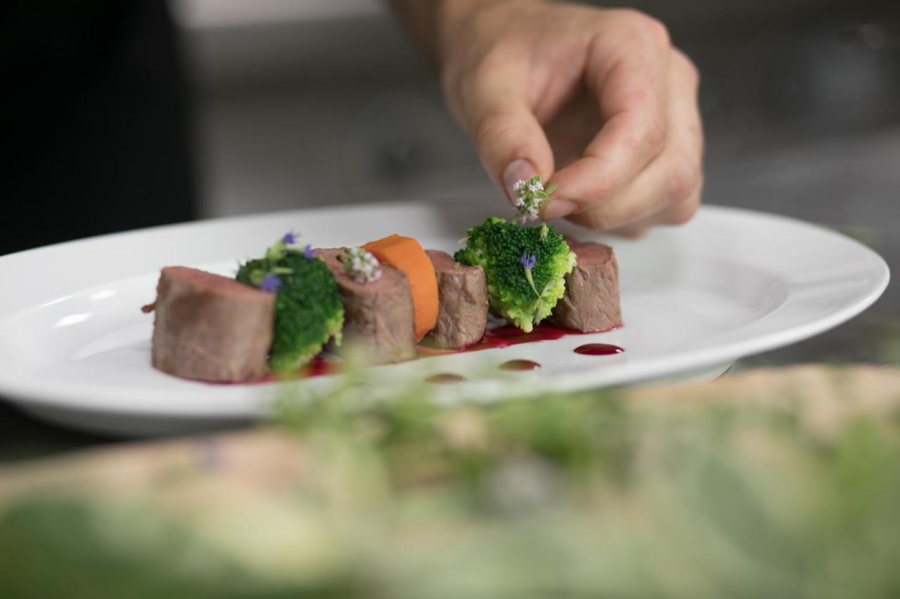 Hotel Garni - Gasthof Pillgrab Sankt Valentin Ngoại thất bức ảnh